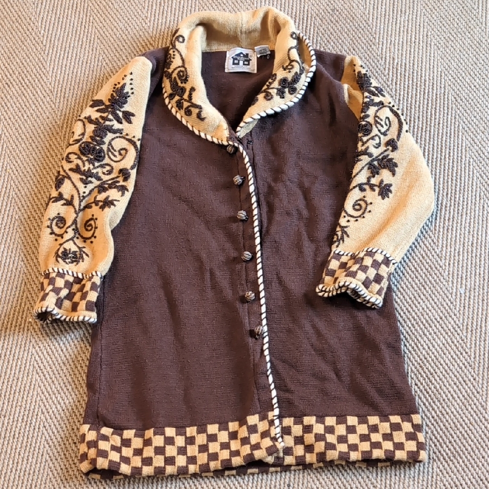 Storybook Knits Sz large Tan And Brown.   Fall Theme